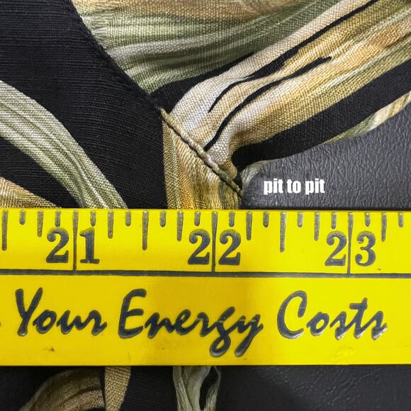 Tommy Bahama Shirt Men's M 100% SILK Tropical Print Island Style Palm Leaf Beach - Picture 5 of 6